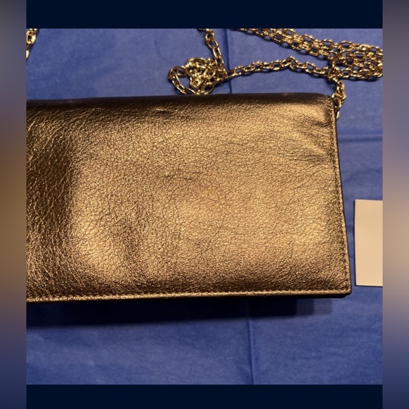 Coach NWT Crossbody bag gold/ dust bag - Picture 10 of 12